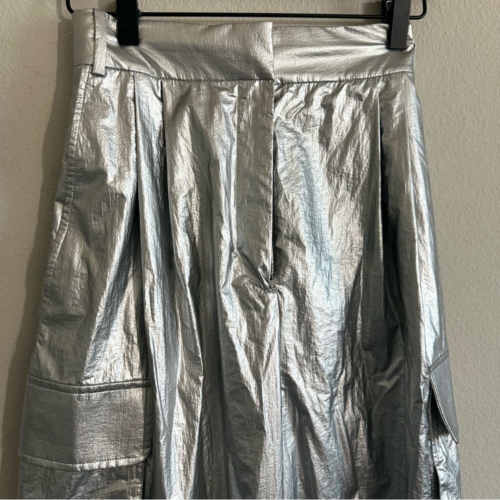 Tibi 
Metallic Pleated Cargo Pants Silver women’s - Picture 8 of 15